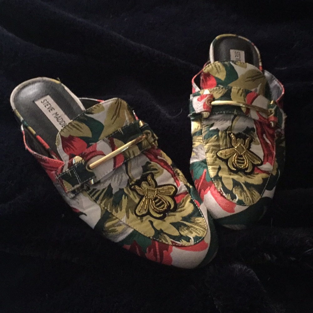 Steve Madden 9.5 embroidered mules